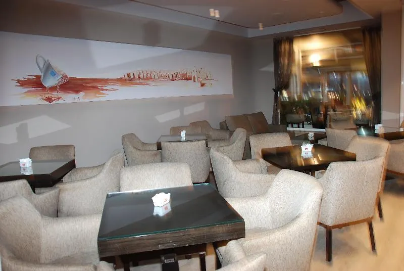 Hotel Mano Sarandë Albanien